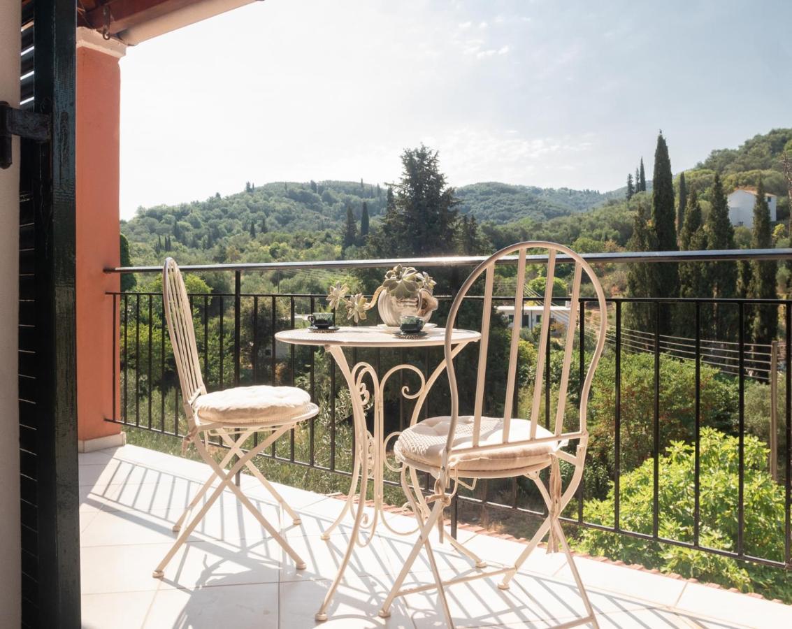 Ilia'S Holiday Home Peritheia Exterior foto